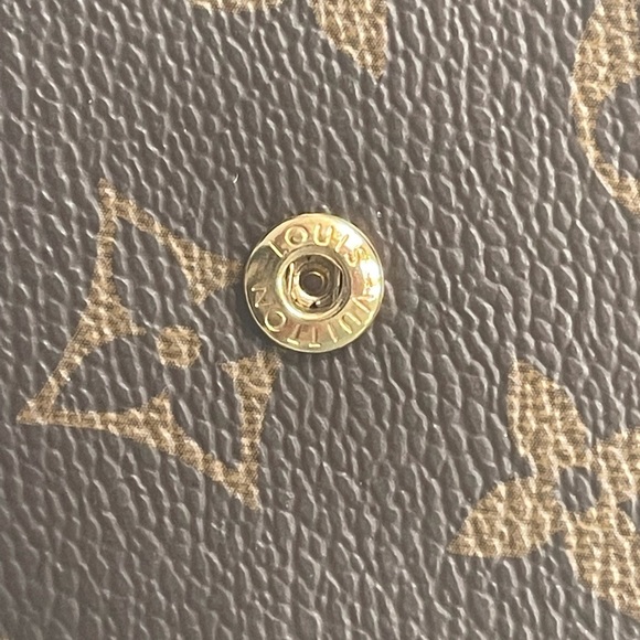 Authentic Louis Vuitton Victorine Wallet - Picture 3 of 11